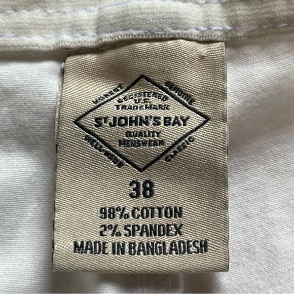 St. John's Bay Men's Cargo Shorts White Size 38 Classic Fit - Picture 6 of 7